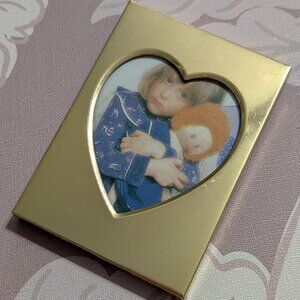 Sweet Little Gold Heart Frame